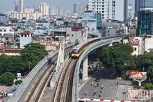 Una vista de la nueva línea de metro desde arriba. (Fotografía: Nhan Dan)
