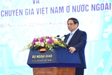 El primer ministro de Vietnam, Pham Minh Chinh, interviene en el evento. (Fotografía: VNA)