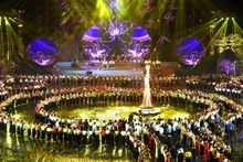 Artesanos de la etnia Thai preservan con orgullo el baile Xoe