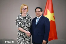 El primer ministro de Vietnam, Pham Minh Chinh, recibe a Katerina Konecna, presidenta del Partido Comunista de Bohemia y Moravia. (Fotografía: VNA)