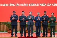 [Foto] Jefe del Legislativo vietnamita asiste a conferencia de la Fiscalía Popular