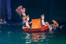 En una actuación de marionetas de agua vietnamita. (Fotografía: Nhan Dan)