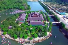 El Complejo Paisajístico de Trang An, en la provincia de Ninh Binh, reconocido por la Unesco como Patrimonio Cultural y Natural Mundial, único Patrimonio Mixto en el Sudeste Asiático hasta la fecha. (Fotografía: VNA)