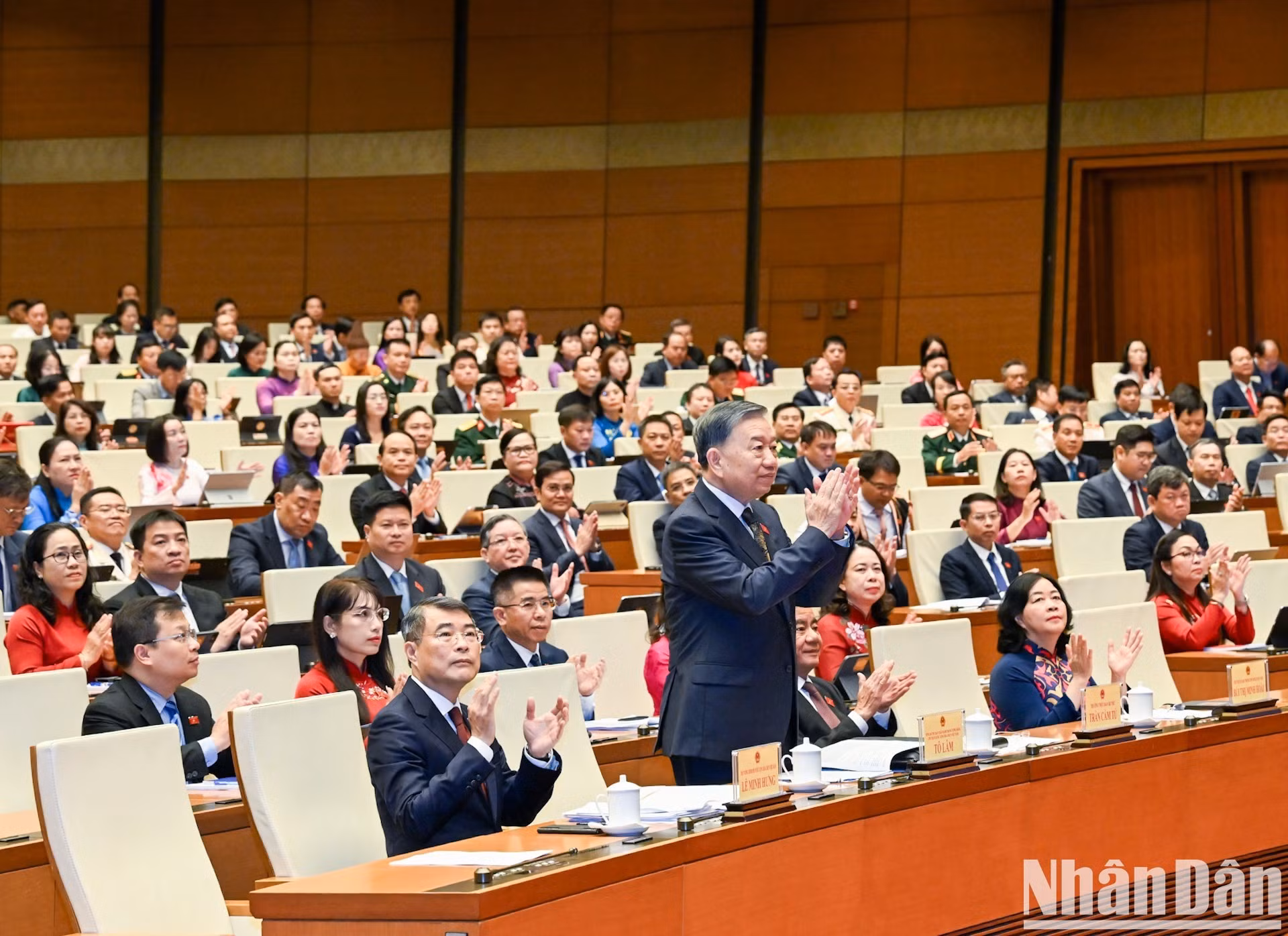 El máximo dirigente de Vietnam, To Lam, en la cita.