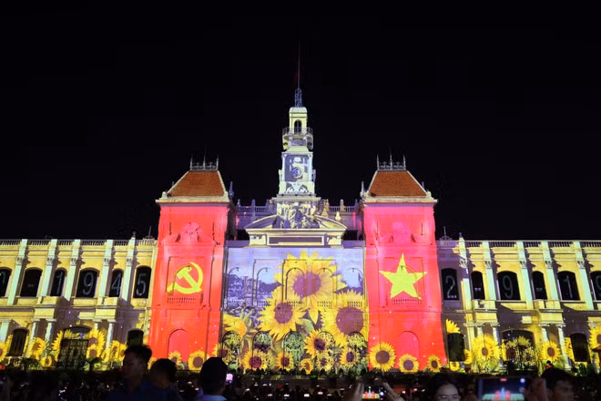 Actuación de de mapeo 3D de Vietnam.