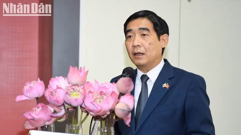 El embajador de Vietnam en Tailandia, Pham Viet Hung, habla en la cita. (Foto: Nhan Dan)