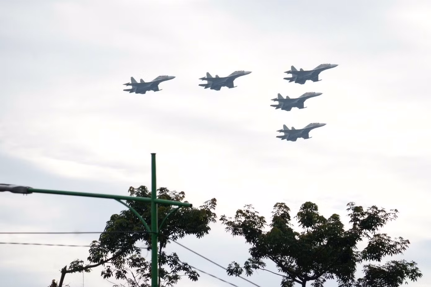 Las formaciones de la Fuerza Aérea Popular de Vietnam.