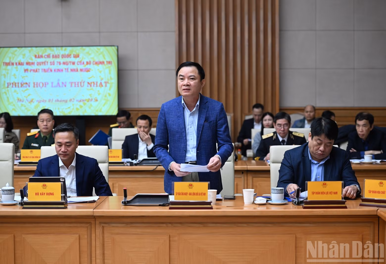 El presidente del Grupo Nacional de Industria y Energía de Vietnam (Petrovietnam), Le Ngoc Son.