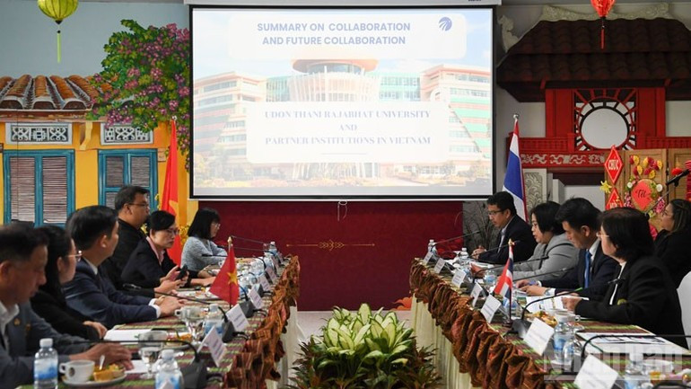 La Universidad Rajabhat Udon Thani colabora estrechamente con más de 20 instituciones educativas asociadas en Vietnam. (Foto: Minh Thang)