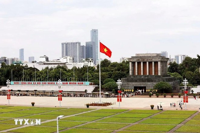 Vietnam se esfuerza por construir un país poderoso, rico, democrático, justo y civilizado, y que esté a la par de las potencias de los cinco continentes. (Foto: VNA) Vietnam se esfuerza por construir un país poderoso, rico, democrático, justo y civilizado, y que esté a la par de las potencias de los cinco continentes. (Foto: VNA)
