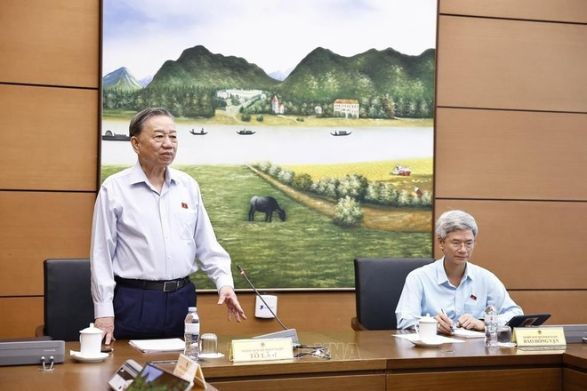 El secretario general del Partido Comunista de Vietnam, To Lam, enfatizó la necesidad de reorganizar las unidades administrativas de todos los niveles. (Foto: VNA) El secretario general del Partido Comunista de Vietnam, To Lam, enfatizó la necesidad de reorganizar las unidades administrativas de todos los niveles. (Foto: VNA)