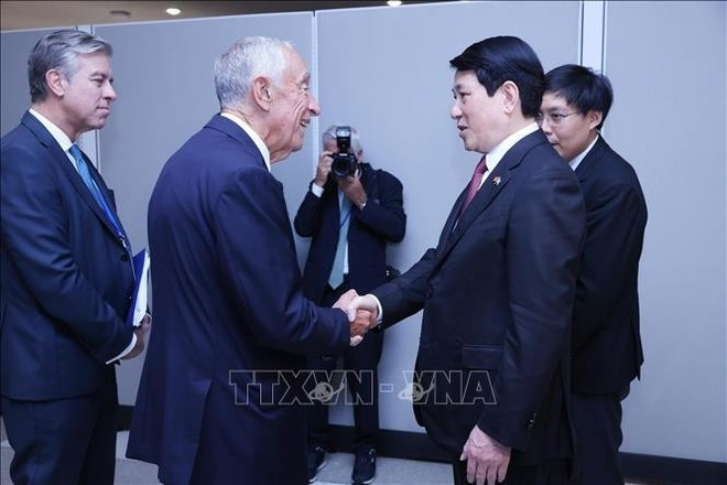 Durante el encuentro entre el presidente vietnamita, Luong Cuong, y su homólogo portugués, Marcelo Rebelo de Sousa. (Foto: VNA) Durante el encuentro entre el presidente vietnamita, Luong Cuong, y su homólogo portugués, Marcelo Rebelo de Sousa. (Foto: VNA)