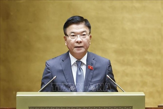 El viceprimer ministro Le Thanh Long interviene en la sesión (Foto: VNA)