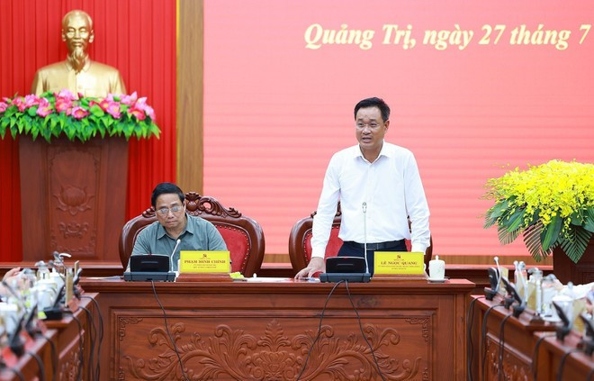 El secretario del Comité partidista de Quang Tri, Le Ngoc Quang, habla en la reunión (Foto: VNA) El secretario del Comité partidista de Quang Tri, Le Ngoc Quang, habla en la reunión (Foto: VNA)