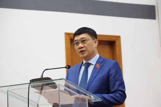 El vicepresidente de la Asamblea Nacional de Vietnam Vu Hong Thanh habla en el evento. (Foto: VNA) El vicepresidente de la Asamblea Nacional de Vietnam Vu Hong Thanh habla en el evento. (Foto: VNA)
