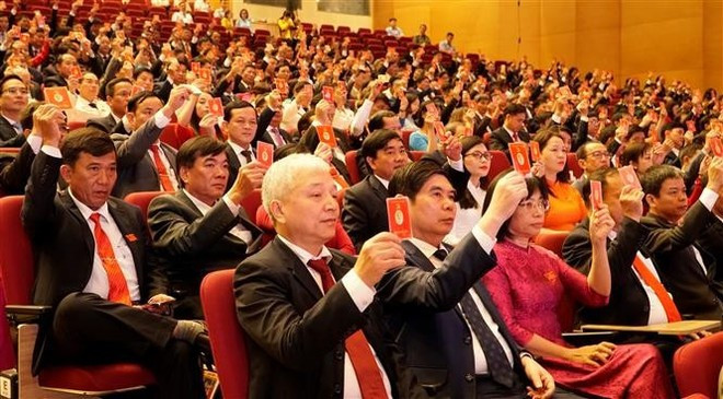 Durante la Asamblea, se aprueba la Resolución que fija las principales metas del nuevo mandato. (Foto: VNA) Durante la Asamblea, se aprueba la Resolución que fija las principales metas del nuevo mandato. (Foto: VNA)
