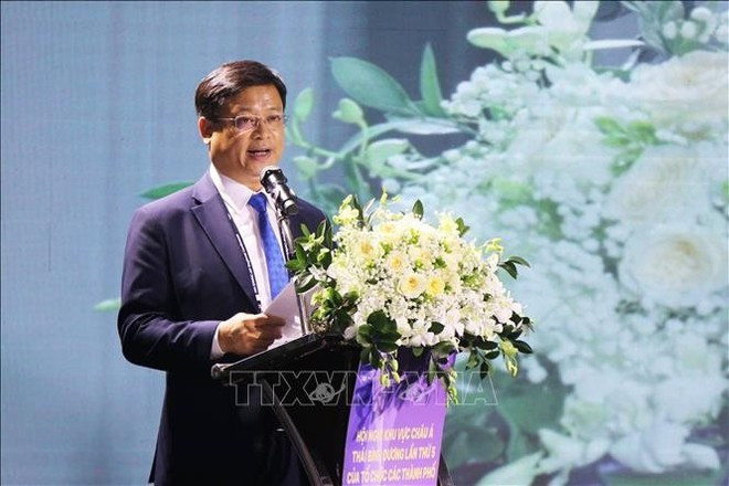 El vicepresidente permanente del Comité Popular de Hue, Nguyen Thanh Binh, interviene en la inauguración (Foto: VNA) El vicepresidente permanente del Comité Popular de Hue, Nguyen Thanh Binh, interviene en la inauguración (Foto: VNA)