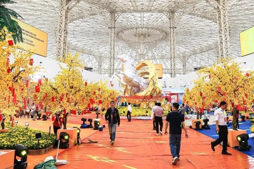 Feria de Primavera 2026 abre oportunidades para empresas privadas y hogares comerciales (Foto: Nhan Dan)