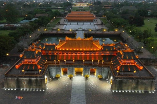 En 2025, la ciudad de Hue recibió a más de 6,3 millones de visitantes turísticos. (Foto: VNA)