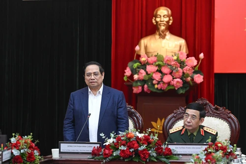 El primer ministro de Vietnam, Pham Minh Chinh, habla en la cita. (Foto: Nhan Dan)