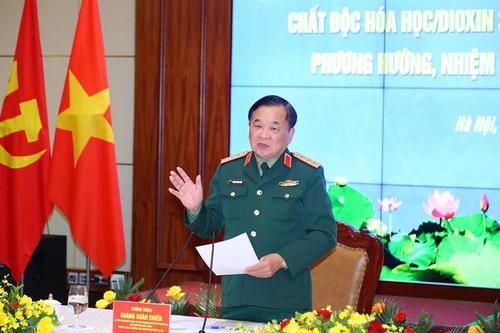 El teniente general Hoang Xuan Chien, viceministro de Defensa de Vietnam, interviene en la cita. (Foto: mod.gov.vn)