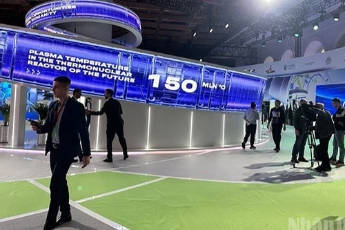 Stands en la Semana Energética Rusa. (Foto: Thuy Van)