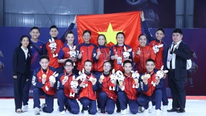 El equipo aeróbico de Vietnam gana medalla de oro en la categoría de grupos. (Fotografía: VNA)