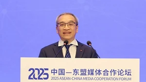 El viceministro de Cultura, Deportes y Turismo de Vietnam Phan Tam pronuncia un discurso en el foro (Foto: VNA)