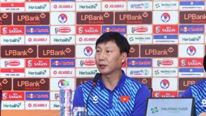 El entrenador de la selección nacional de fútbol de Vietnam, Kim Sang Sik (Foto: VNA)