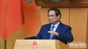 El primer ministro de Vietnam, Pham Minh Chinh, interviene en la sesión. (Fotografía: Nhan Dan)