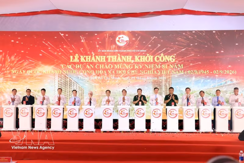 El Comité Popular de Ciudad Ho Chi Minh inician e inauguran proyectos. (Foto: VNA)