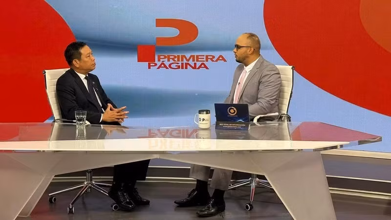 El embajador Vu Trung My concedió una entrevista en directo a la cadena de televisión Globovisión, en el programa “En la mañana”. (Foto: Embajada de Vietnam en Venezuela)