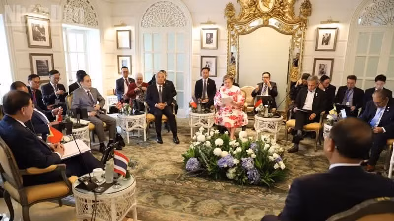 Reunión informal entre los ministros de Asuntos Exteriores de la Asean y de Myanmar. (Foto: Xuan Son)
