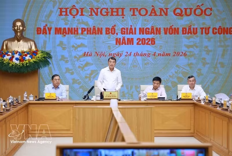 El primer ministro Le Minh Hung en la cita. (Foto: VNA)