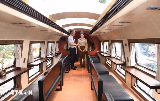 El recorrido nocturno “Tren de las Cinco Puertas” se lanzará el 19 de agosto. (Foto: VNA)