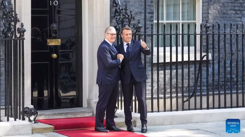 El primer ministro británico, Keir Starmer, y el presidente francés, Emmanuel Macron, fotografiados el 10 de julio de 2025 en Londres. (Foto: Xinhua)