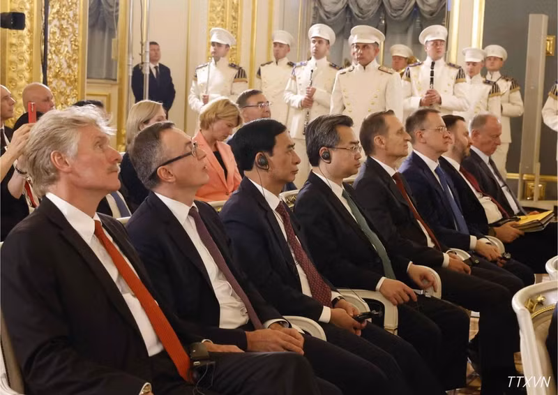 Delegados asisten a la ceremonia. (Foto: Thong Nhat/VNA)