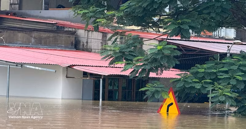 Inundaciones en la comuna de Kim Tan, provincia de Thanh Hoa. (Foto: VNA)