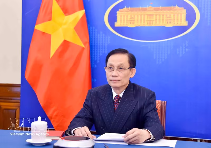 El ministro de Relaciones Exteriores, Le Hoai Trung. (Foto: VNA)