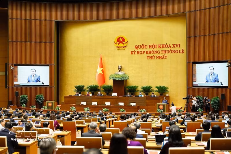 Sesión inaugural de la primera reunión extraordinaria de la XVI Legislatura de la Asamblea Nacional de Vietnam. (Foto: VNA)