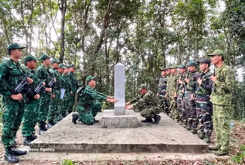 Vietnam y Laos intensifican patrullajes bilaterales en la frontera común. (Foto: VNA)