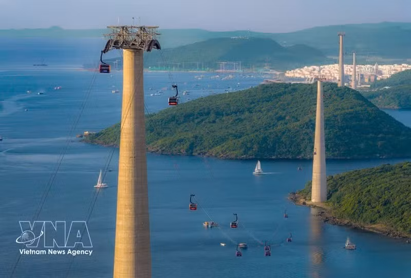 El teleférico de Hon Thom, en la Zona Especial de Phu Quoc, provincia de An Giang. (Foto: VNA)