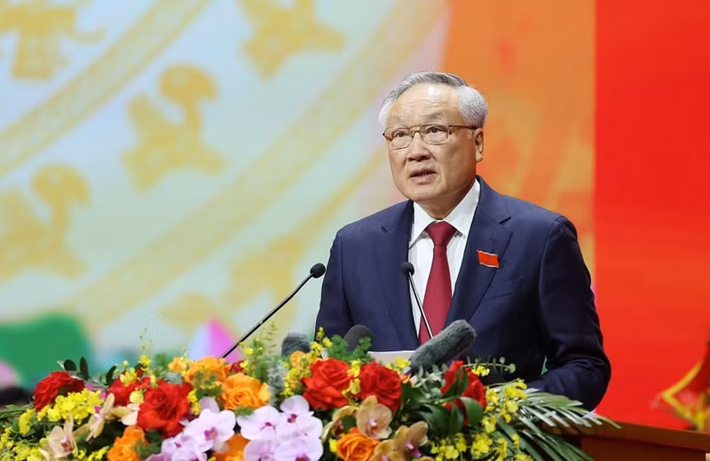 El viceprimer ministro permanente, Nguyen Hoa Binh, habla en el evento. (Foto: VNA)