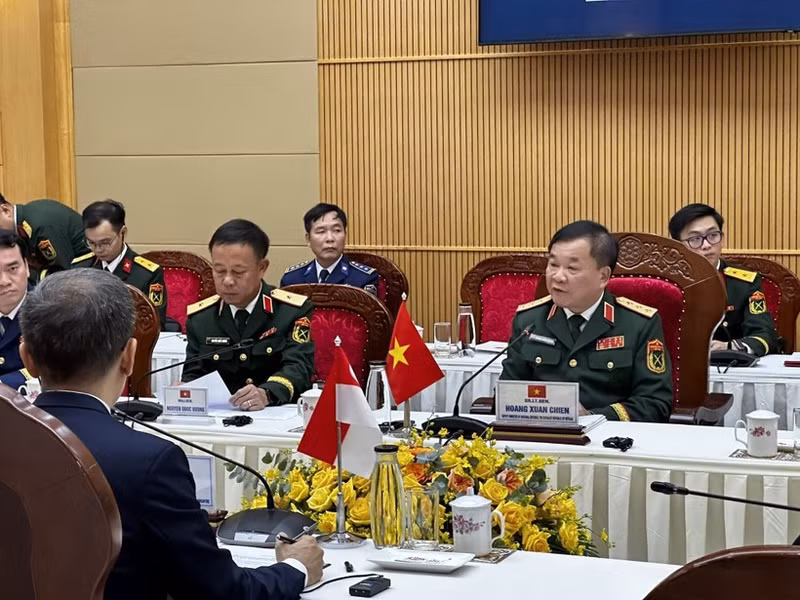 El viceministro de Defensa de Vietnam, teniente general Hoang Xuan Chien, habla en el evento. (Foto: VNA)