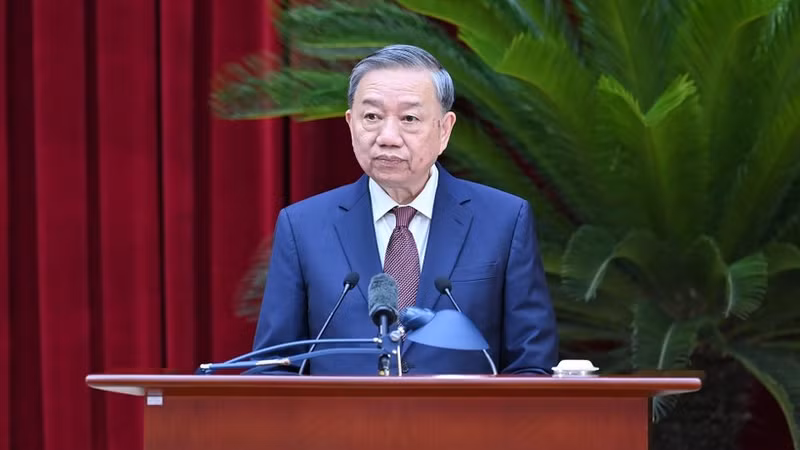 El secretario general del Partido Comunista de Vietnam, To Lam, habla en el evento. (Foto: VNA)
