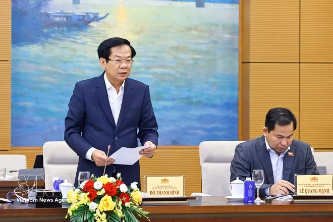 El ministro del Interior, Do Thanh Binh, habla en la cita. (Foto: VNA)