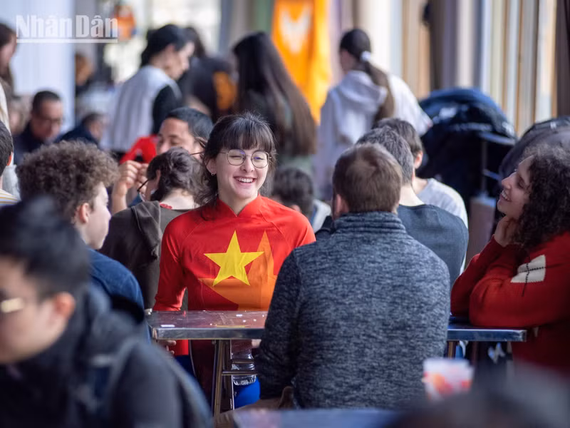 El Año Nuevo Lunar 2026 en Baltard se convierte en un símbolo de la vitalidad de la cultura vietnamita y del anhelo de fortalecer el vínculo entre la comunidad en el extranjero y su tierra natal.