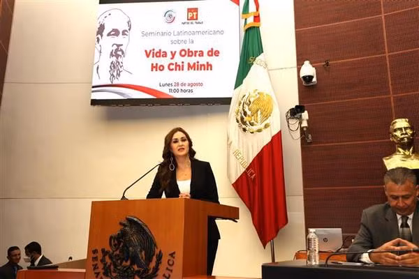 La senadora mexicana Geovanna del Carmen Bañuelos de la Torre. La senadora mexicana Geovanna del Carmen Bañuelos de la Torre.