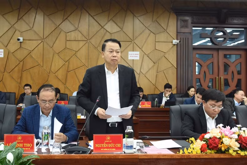 Habla el viceministro de Finanzas Nguyen Duc Chi.