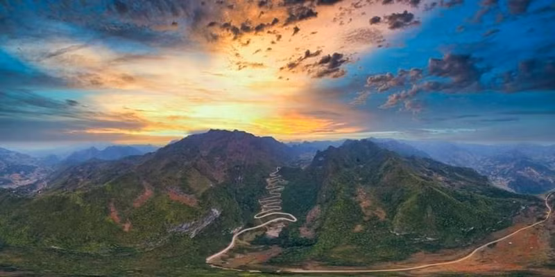Paso de 15 pisos en la comuna de Khau Coc Cha, distrito de Bao Lac, Cao Bang.